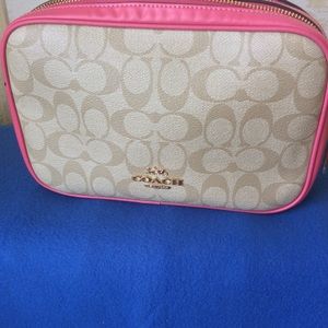 Coach Jes Crossbody, Signature chalk,pink.
